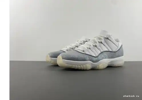 2025 HQ7000-001 HQ7000-001 Jordan “Snake”   11 Low  Air 0627